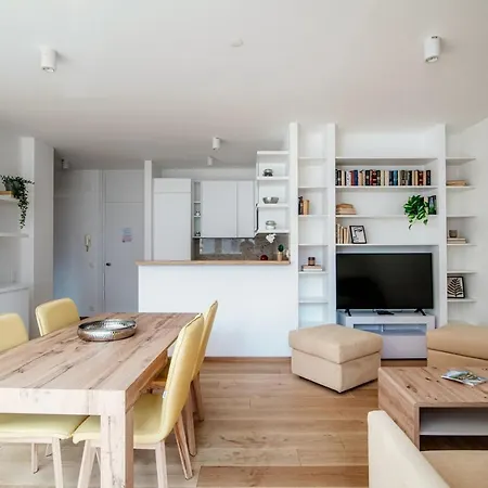 Palace By Quokka 360 - 2 Minutes From Lido Apartment