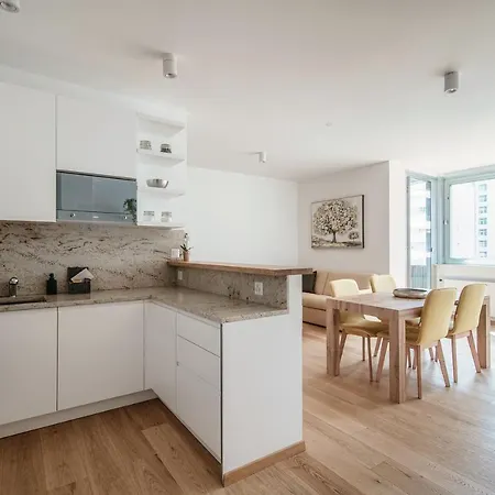 Apartment Palace By Quokka 360 - 2 Minutes From Lido