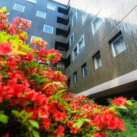 Palace By Quokka 360 - 2 Minutes From Lido Apartment Lugano