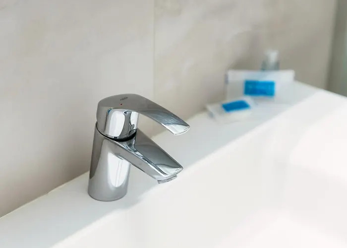 Palace By Quokka 360 - 2 Minutes From Lido *