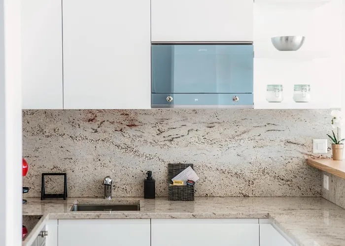 Palace By Quokka 360 - 2 Minutes From Lido Apartamento Lugano