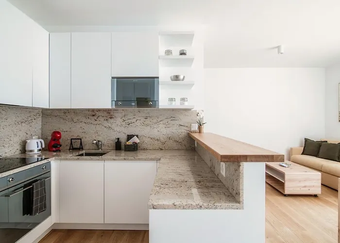 Palace By Quokka 360 - 2 Minutes From Lido Lugano