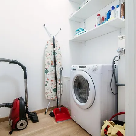 Palace By Quokka 360 - Comfortable Close To Lido Apartman *